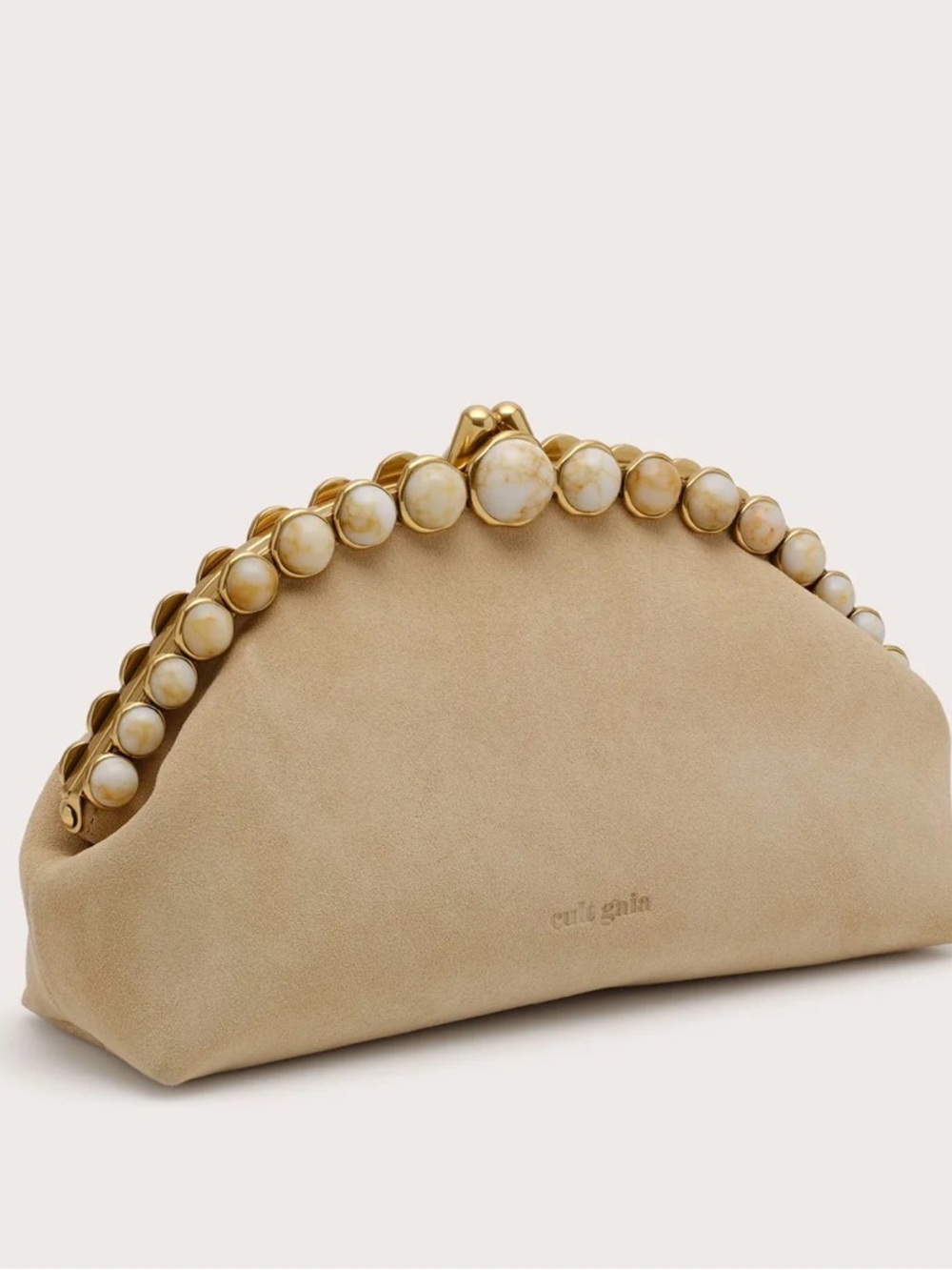 NEW CULT GAIA Una clutch in “Sand” suede